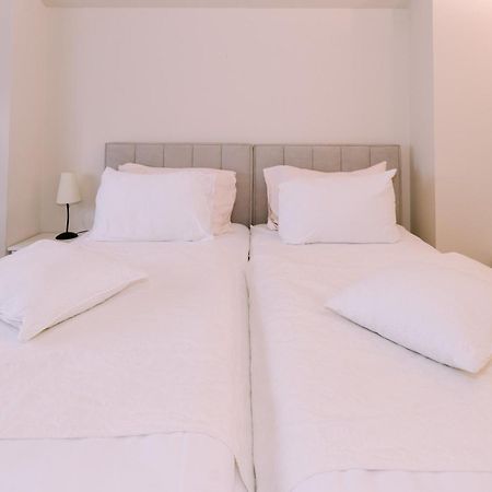 Hotel Abalone Цриквеница Экстерьер фото