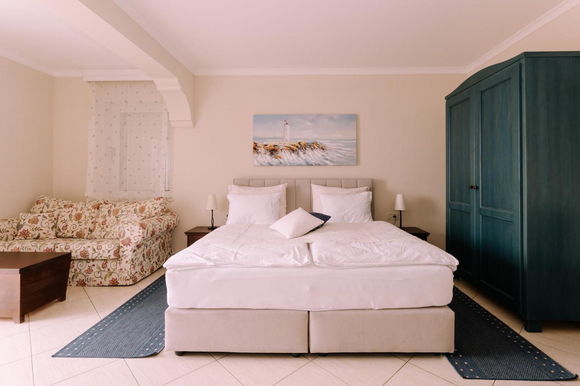 Hotel Abalone Цриквеница Экстерьер фото